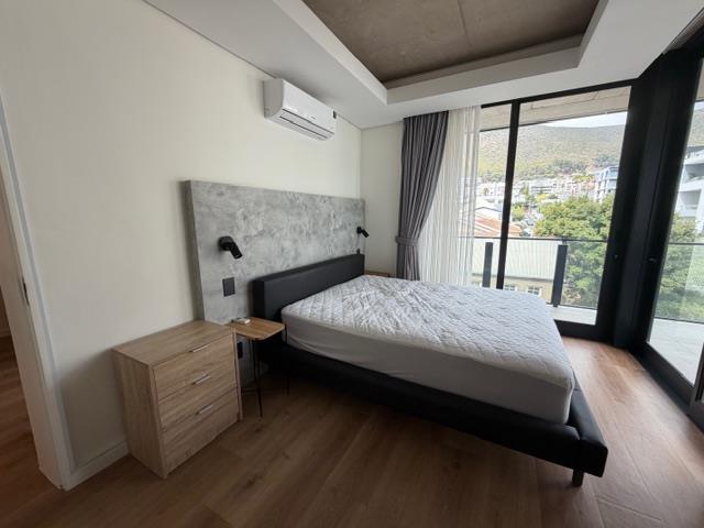 2 Bedroom Property for Sale in Sea Point Western Cape